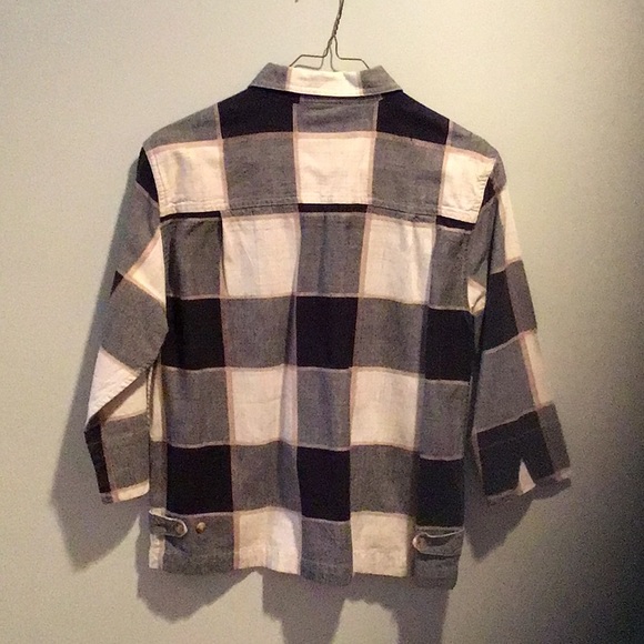 Dress Barn Blue/White Plaid 3/4 Sleeve Button Down Shirt Small 2 Front Pockets - Picture 3 of 3